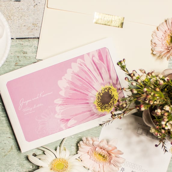 招待状手作りの新しいカタチ「favori クラウド」｜ガーベラパープル招待状